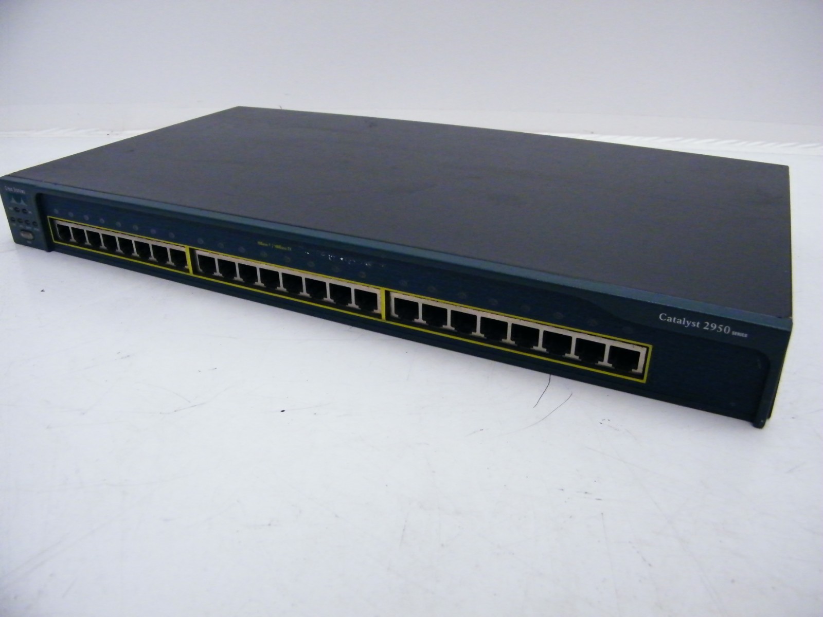 Cisco Systems Catalyst 2950 Switch/WSC295024のeBay公認海外通販｜セカイモン