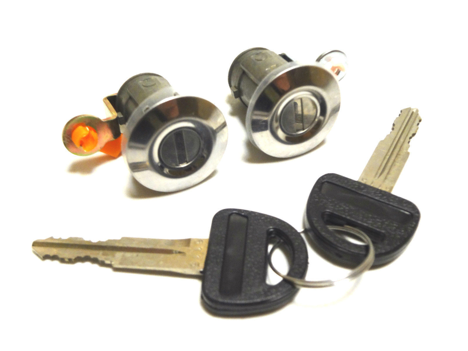 0 личинка двери. личинка двери сузуки гранд витара 2000г. Suzuki grand vitara 2001 личинка двери. Suzuki grand vitara личинка замка двери. личинка замка зажигания suzuki grand vitara.