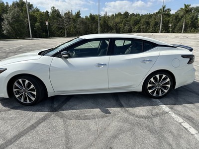 Owner 2022 Nissan Maxima platinum/SR/SL/SV *clean*