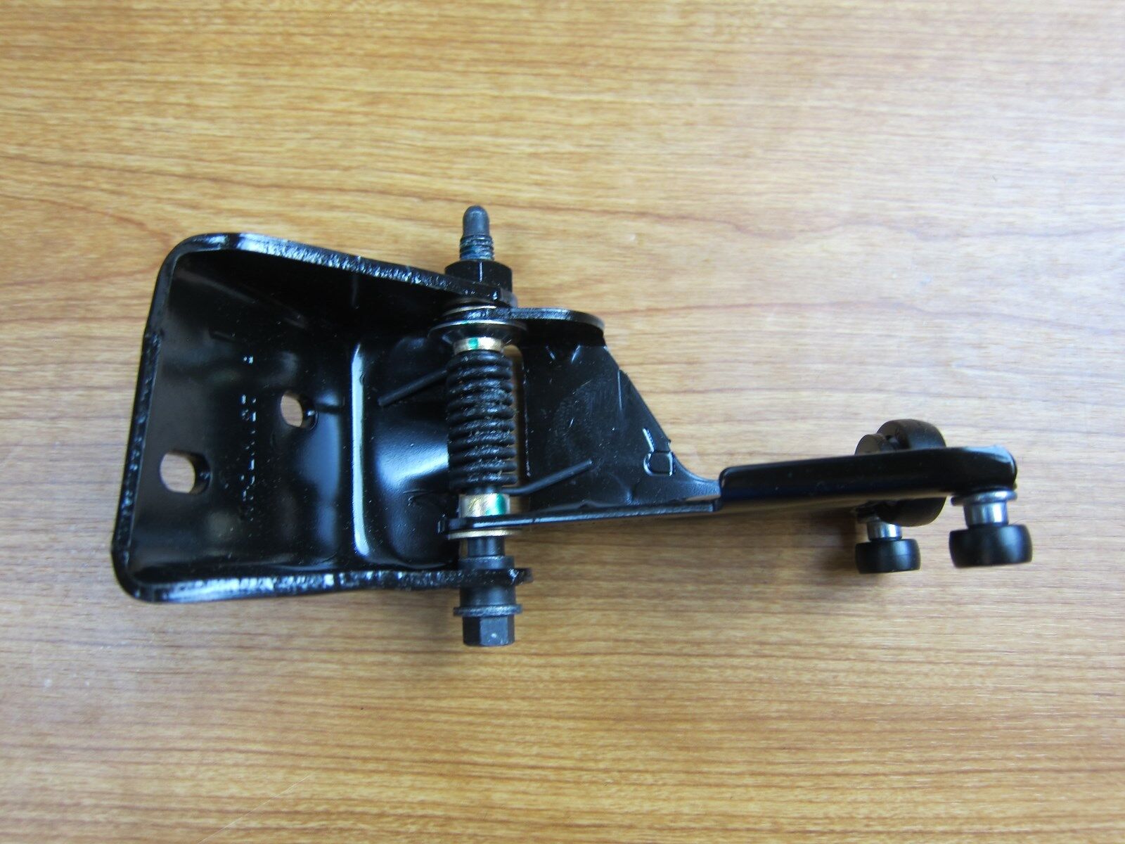 972007 Chrysler T&C Dodge Grand Caravan Passenger Door Hinge Mopar OEM