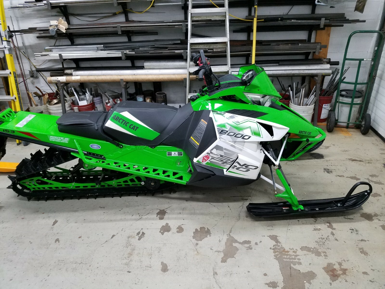 Arctic Cat M8000