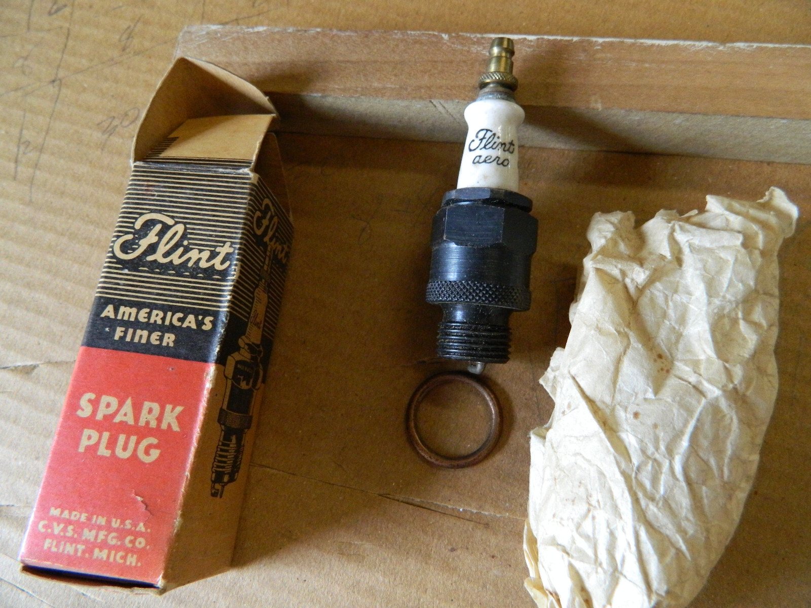 spark plug, Flint Aero No. 5, sm hex, C. V. S. mfg co. Flint
