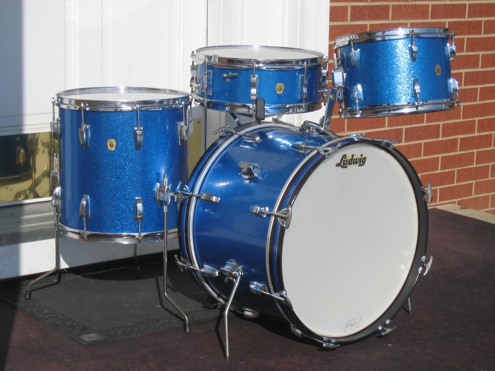 Vintage 60's Ludwig 4pc. Blue Sparkle Drum Set ! 20-14-12 , 14 wood snare