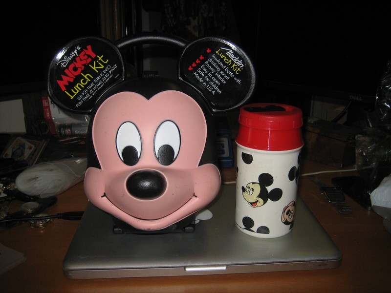 vintage Walt Disney aladdin MICKEY mouse Head LUNCH KIT w/thermos