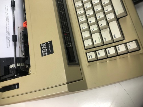 VTG IBM ACTIONWRITER 1 ELECTRIC TYPEWRITER 6715-001 Works Great