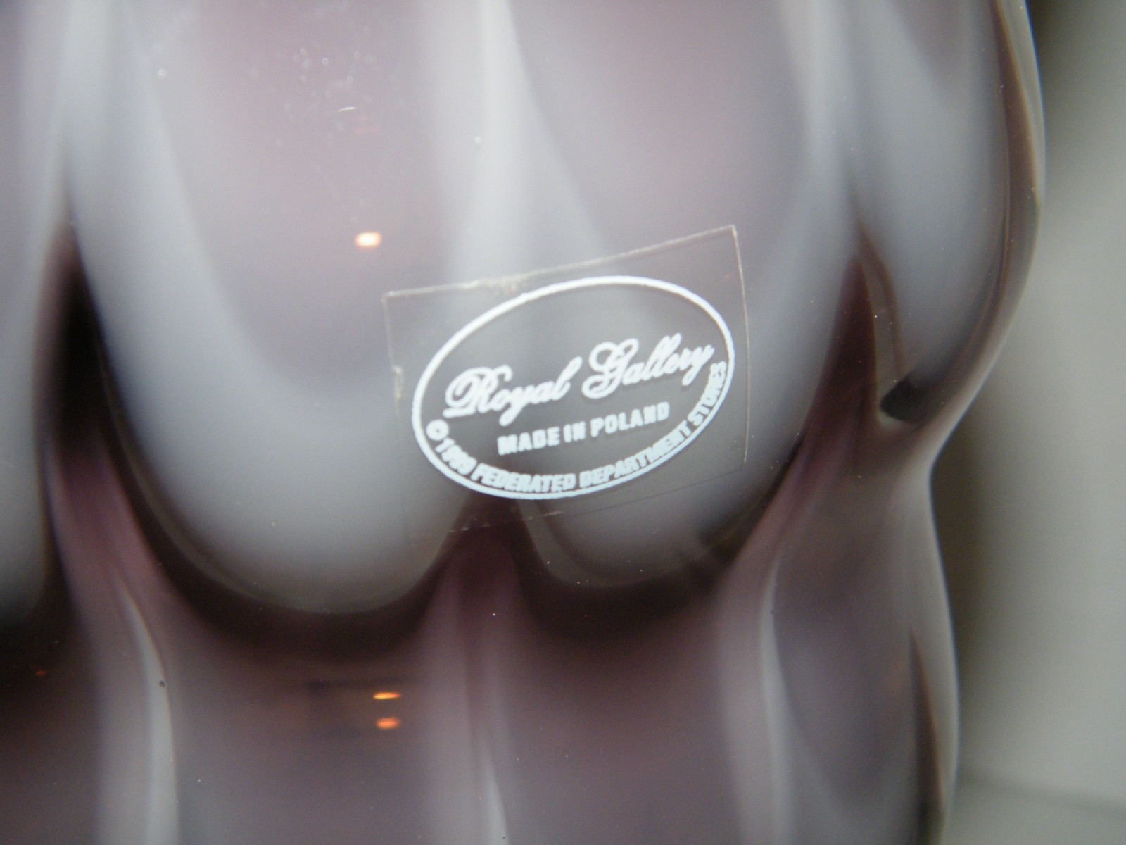 Royal Gallery Poland Federated Dept Stores Purple Swirl Art Glass Vase Amethyst