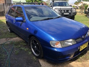 Nissan pulsar 1999