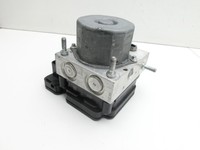 Mercedes W176 A180 15-18 ABS Steuergerät Aggregat Hydraulikblock Mercedes W176 A180 15-18 19.10.2016 A0004311500... Vorschau 4