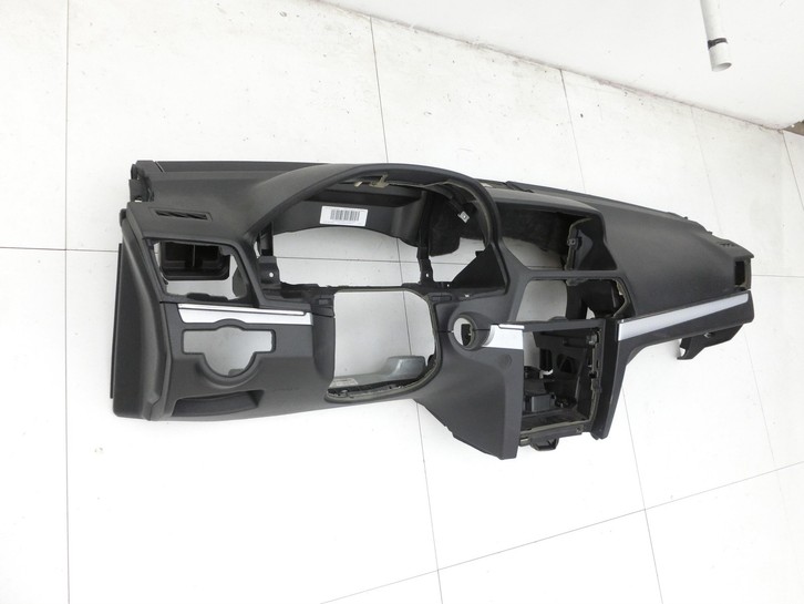 Mercedes A207 E250 10-13 Armaturenbrett Panel komplett Mercedes A207 E250 10-13 31.08.2010 A2078600300 2078600300... Vorschau 3
