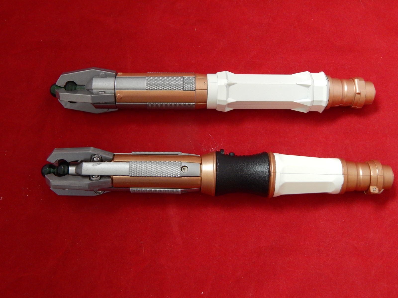 Pair Doctor Who 11th Doctor Matt Smith Sonic Screwdrivers Replica Lights Sounds