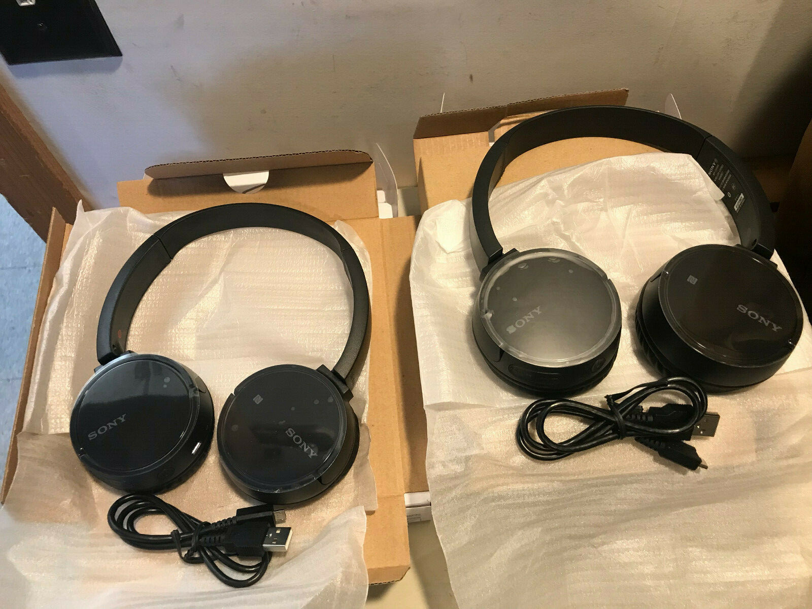 Sony WH-CH500 Wireless On-Ear Bluetooth Headphones Black WHCH500/B Lot Of 2