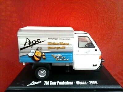 ITALERI 1:32 DIE CAST MOTOCARRO APE TM PONTEDERA VIENNA 2009 ART 768153