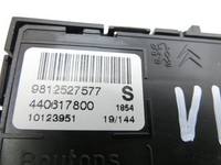 Peugeot 508 II 18-23 Sitzverstellung Schalter Links Peugeot 508 II 18-23 16.07.2019 9812527580 9812527577 440617800... Vorschau 5