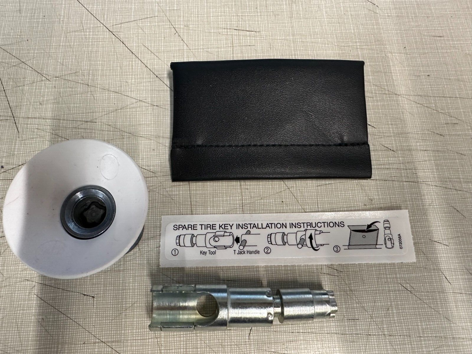 McGard CAR LOCK タイヤロック McGard Wheel Lock Key Locking Lug Nuts 5 Piece 24016
