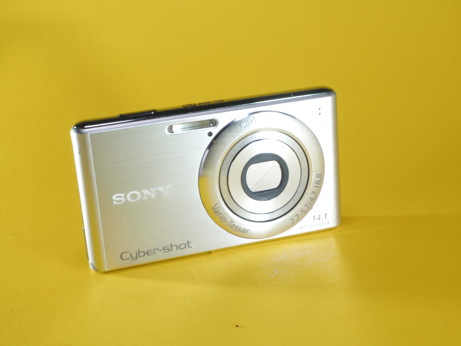 Sony Cyber-shot DSC-W530 コンパクトデジタルカメラ Amazon.com : Sony Cyber-Shot DSC-W530 14.1 MP Digital Still
