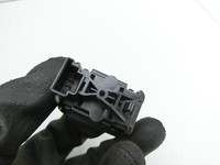 Mercedes W212 E200 09-13 Schalter Heckklappe Öffnung Mercedes W212 E200 09-13 03.11.2010 A2079050051 10075007... Vorschau 2