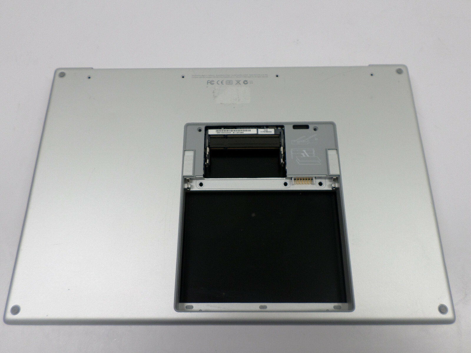 Apple MacBook Pro A1260 15.5