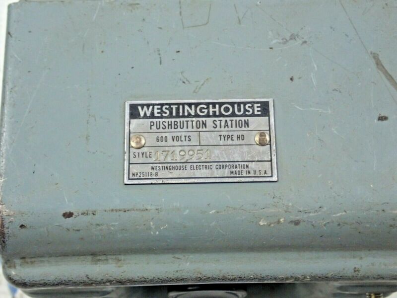 Westinghouse 1719951 Type Hd Pushbutton Station 600v