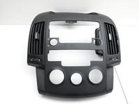Hyundai I30 FD 07-11 Blende Einbaurahmen mit Luftdusche Mitte Hyundai I30 FD 07-11 27.11.2007 U05F0448 gebraucht Vorschau 2