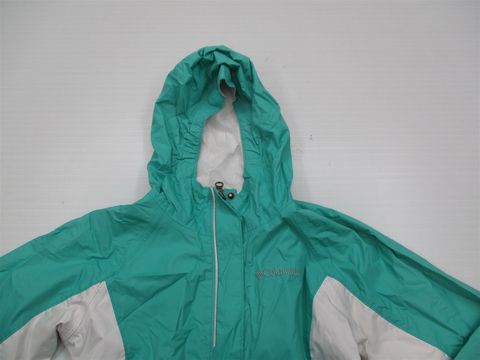 COLUMBIA #K2002 Girls Size M Omni-Tech Lightweight Hooded Aqua Green Rain Jacket