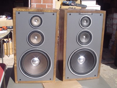 marantz stereo speakers