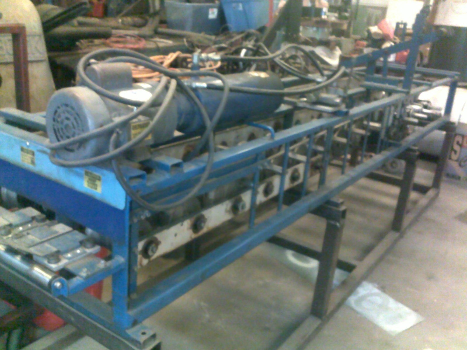 ROLLFORMER - CORNER & J TRIM