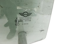 MINI F54  Clubman 15-19 Break Seitenscheibe RHK Türscheibe Rechts Hinten Orig. getönt MINI F54  Clubman 15-19... Vorschau 2