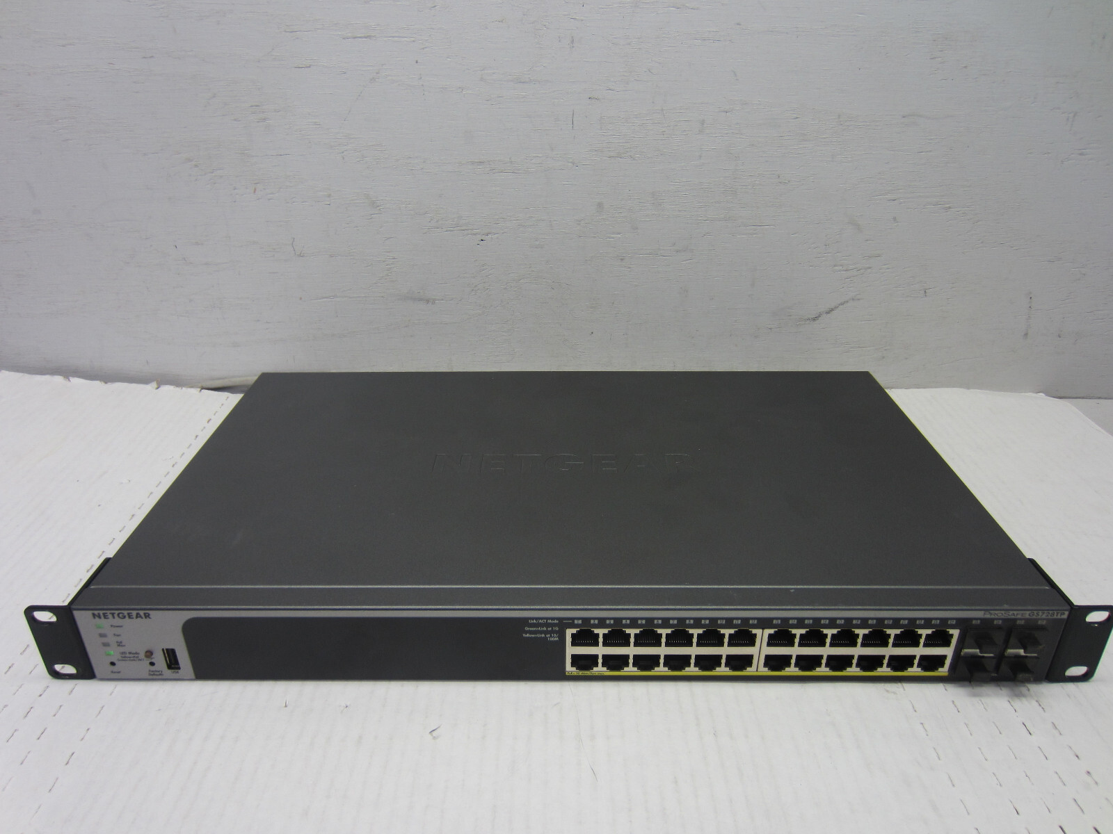 NETGEAR PoE + ネットワーク ハブ 24 ポート GS728TP Amazon | 【正規品】 ネットギア NETGEAR スイッチングハブ 24
