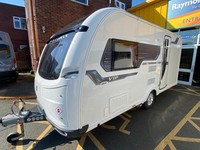 MARCH SALE - 2019 Coachman VIP 460 2 Berth Rear Washroom - WAS £17995