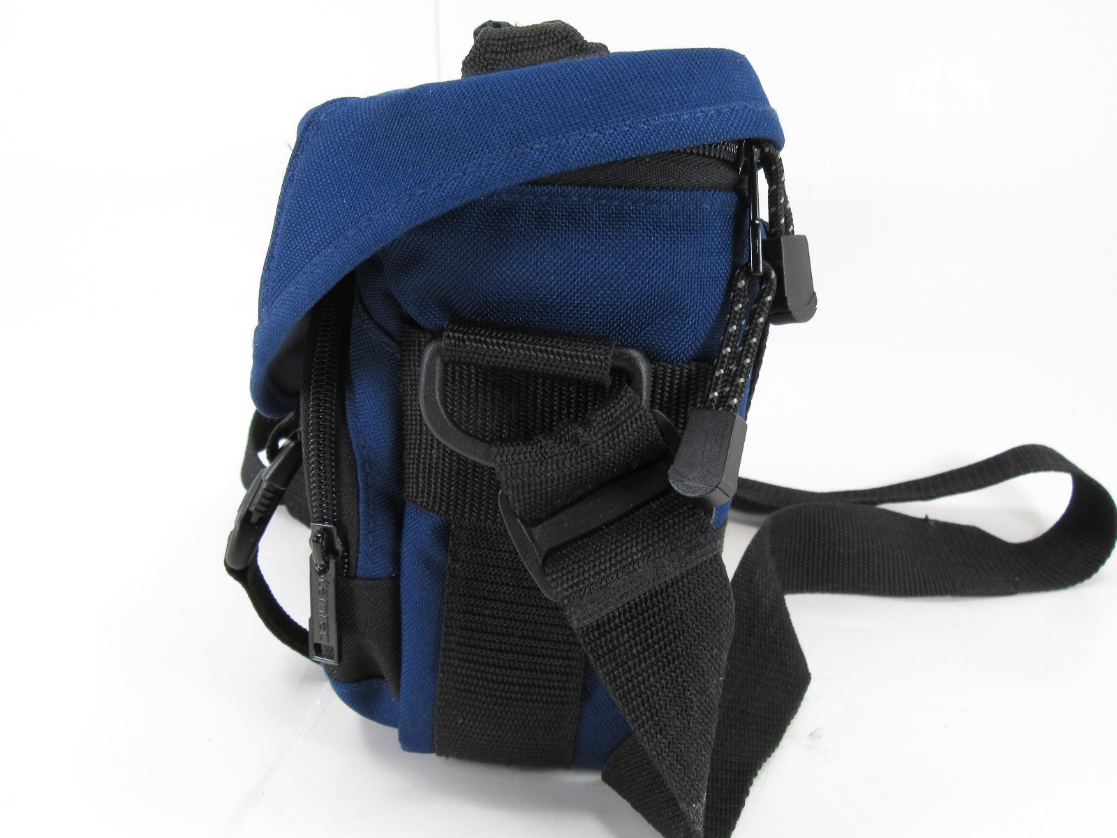 Tamrac Small Blue Camera Bag w/Adjustable Strap Great Condition