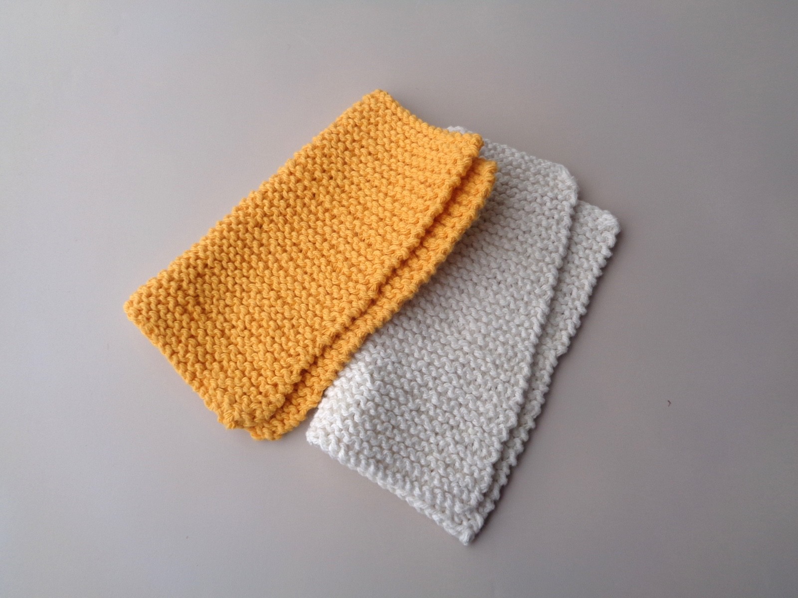 2 Hand Knit Washcloths Dishcloths Facecloths Pot Holders Mats Cotton Knitted