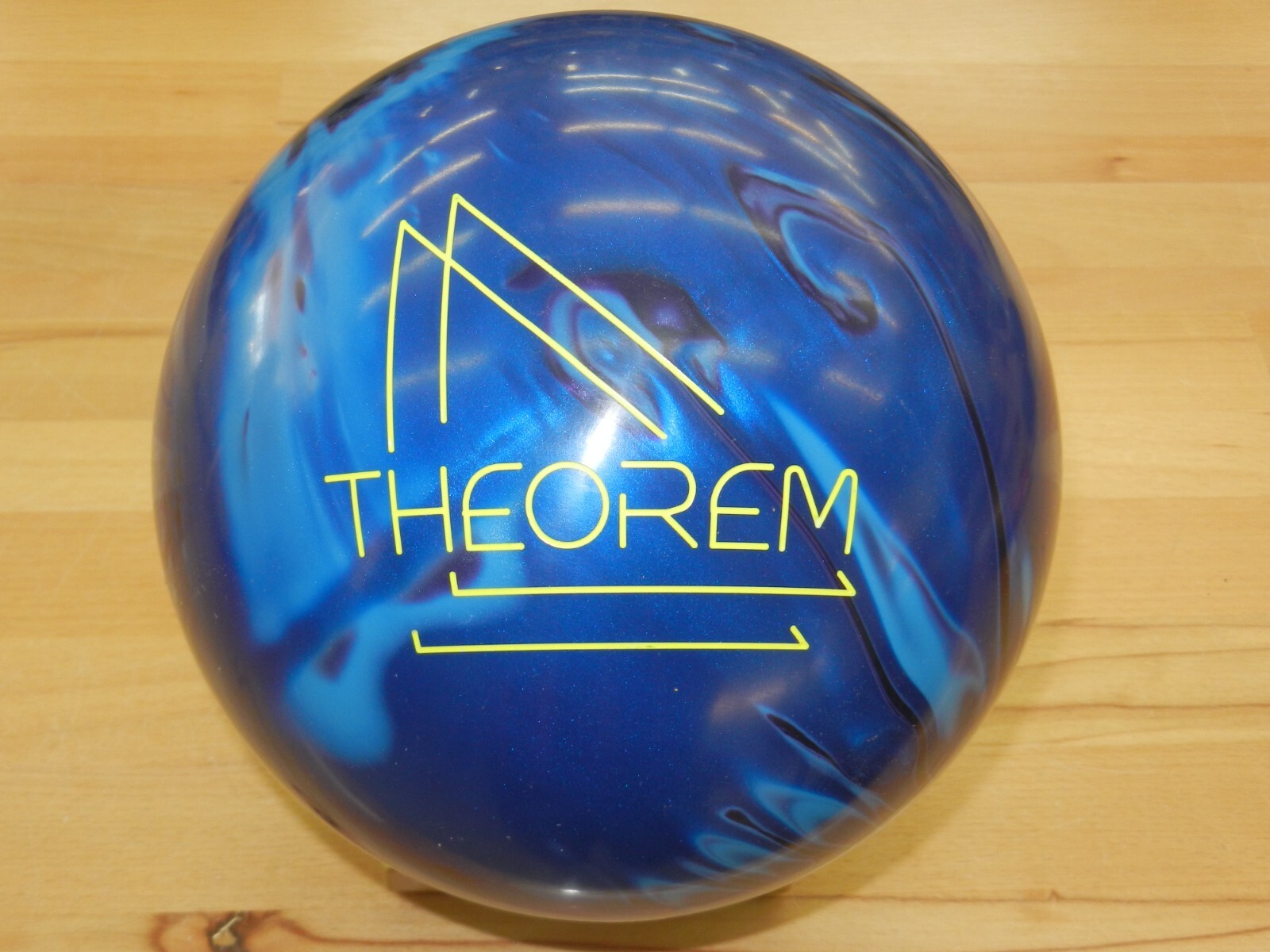 TRACK THEOREM 14ポンド Theorem – Track Bowling