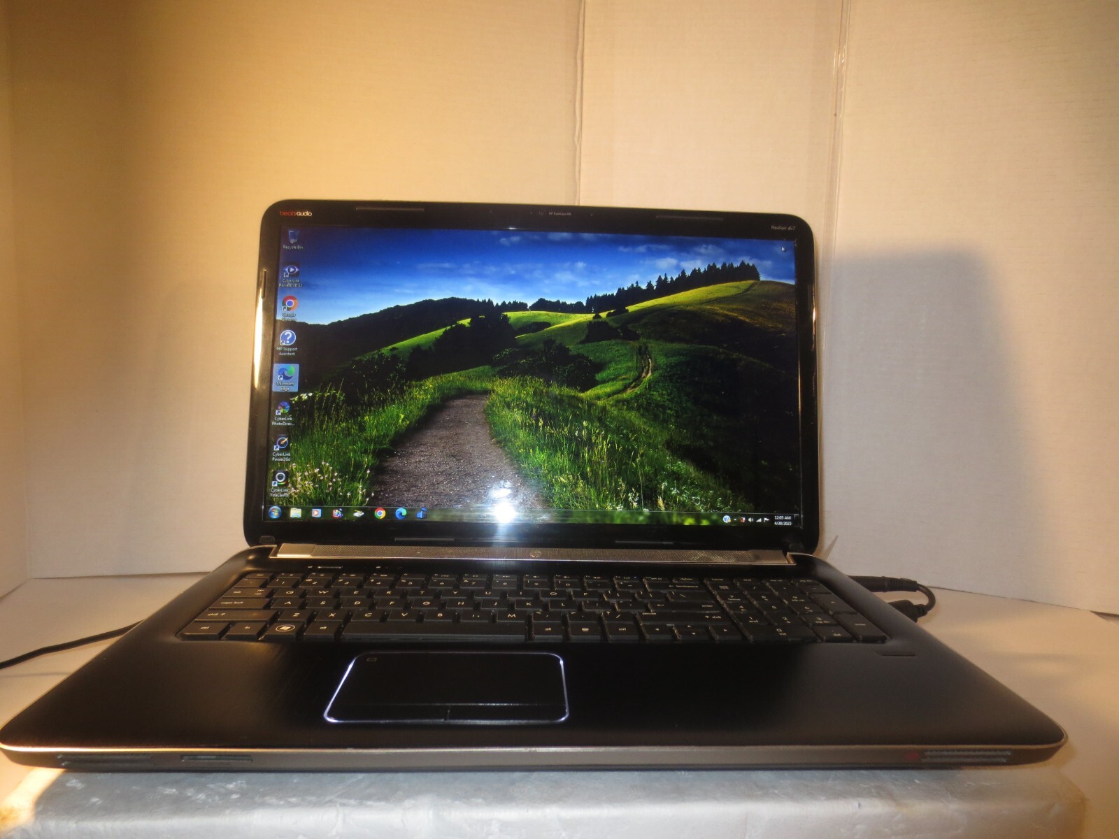 ジャンク HP ノートパソコン Pavilion dv7 BDドライブ内蔵 2011年製