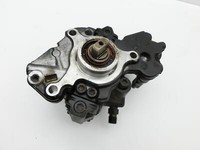 Volvo V40 II 12-16 T4 1,6 132KW Einspritzpumpe Hochdruckpumpe Volvo V40 II 12-16 05.11.2013 9424A050A gebraucht Vorschau 2