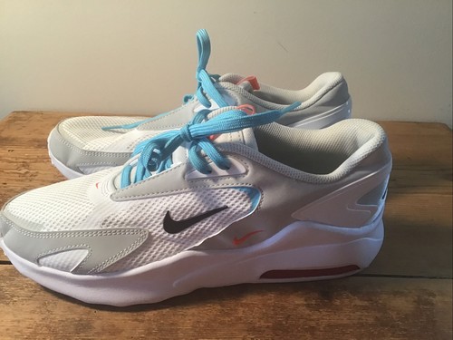 nike women air max bolt