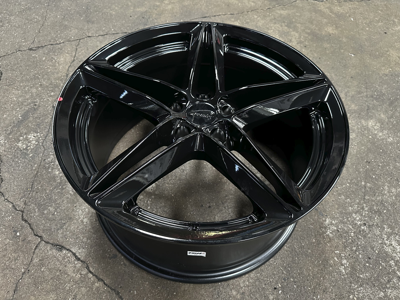 New 18x8.5 TSW CONVENTRY HOLBROOK (4 Wheel) 5x108 fit Volvo