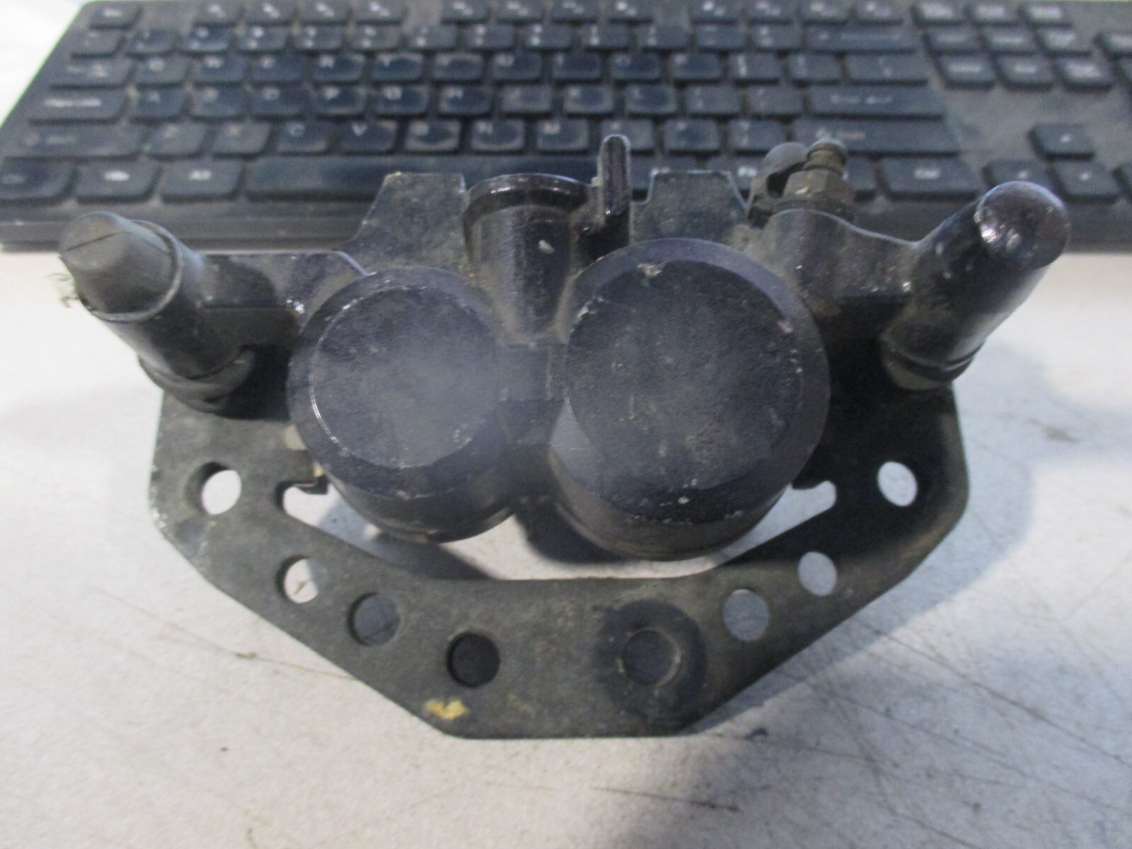 kappa様 Kawasaki OEM Right Front Brake Caliper ZX GPX Models 43041