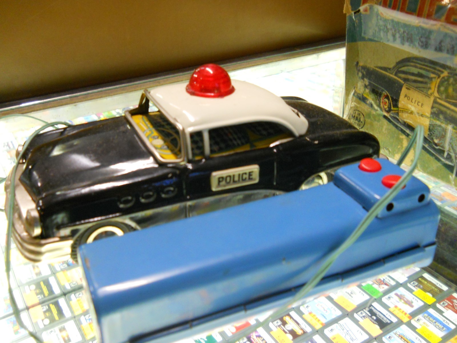 Vintage LINEMAR Battery Powered Remote Control Black, White Toy Police Car Japan