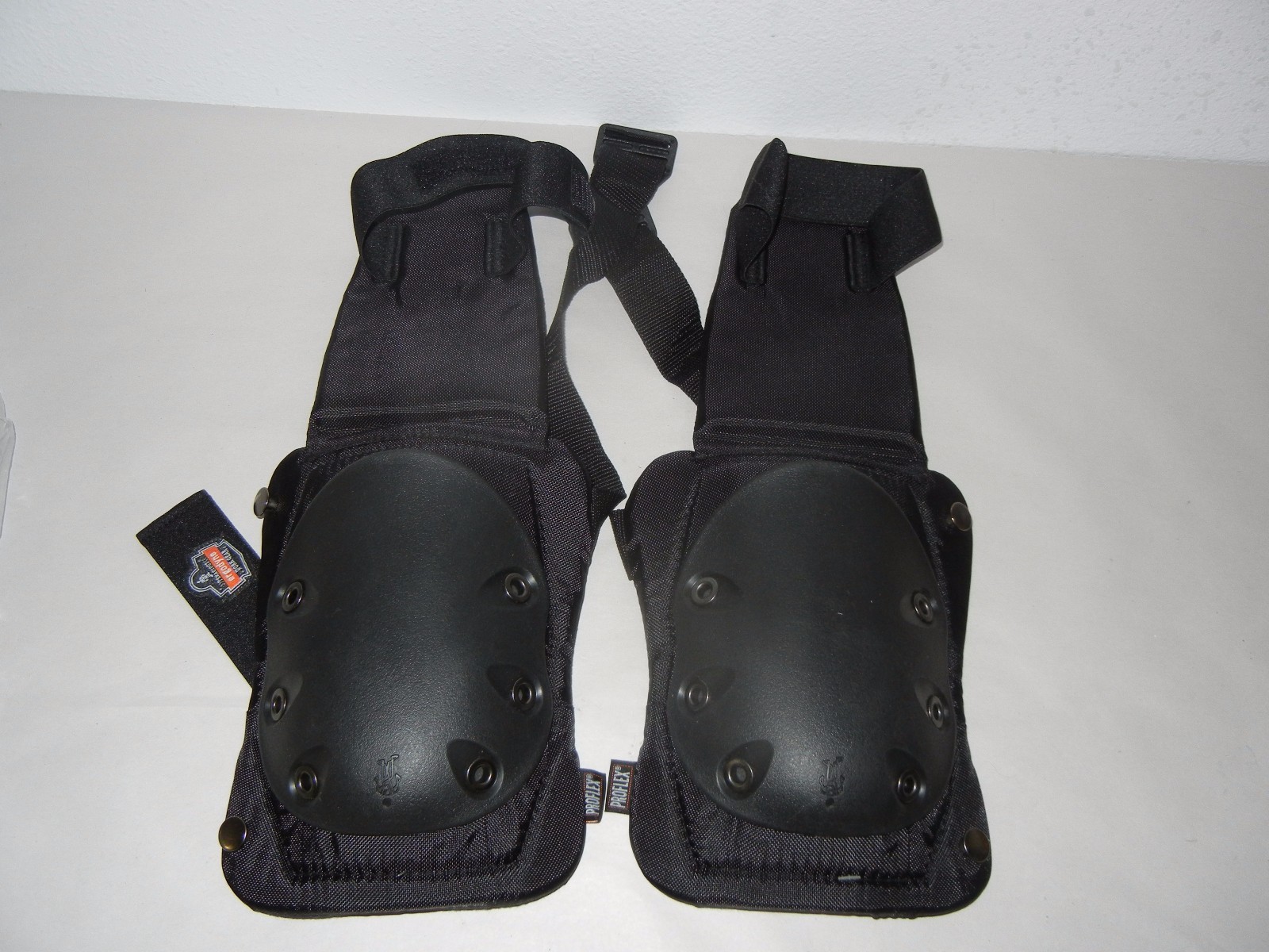 ERGODYNE PROFLEX 340 SLIP RESISTANT KNEE PADS W/SHIN GUARD