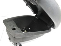 BMW E63 6er 650i 07-10 Armlehne Mittelarmlehne Auflage BMW E63 6er 650i 07-10 08.02.2008 9139587 51169139587 gebraucht Vorschau 4