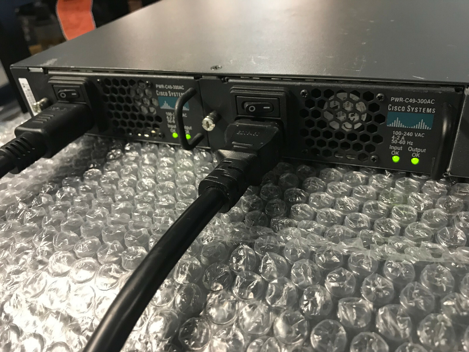 Cisco WS-C4948,48-Port 10/100/1000 4 SFP Multilayer Switch, 2 x PWR-C49-300AC