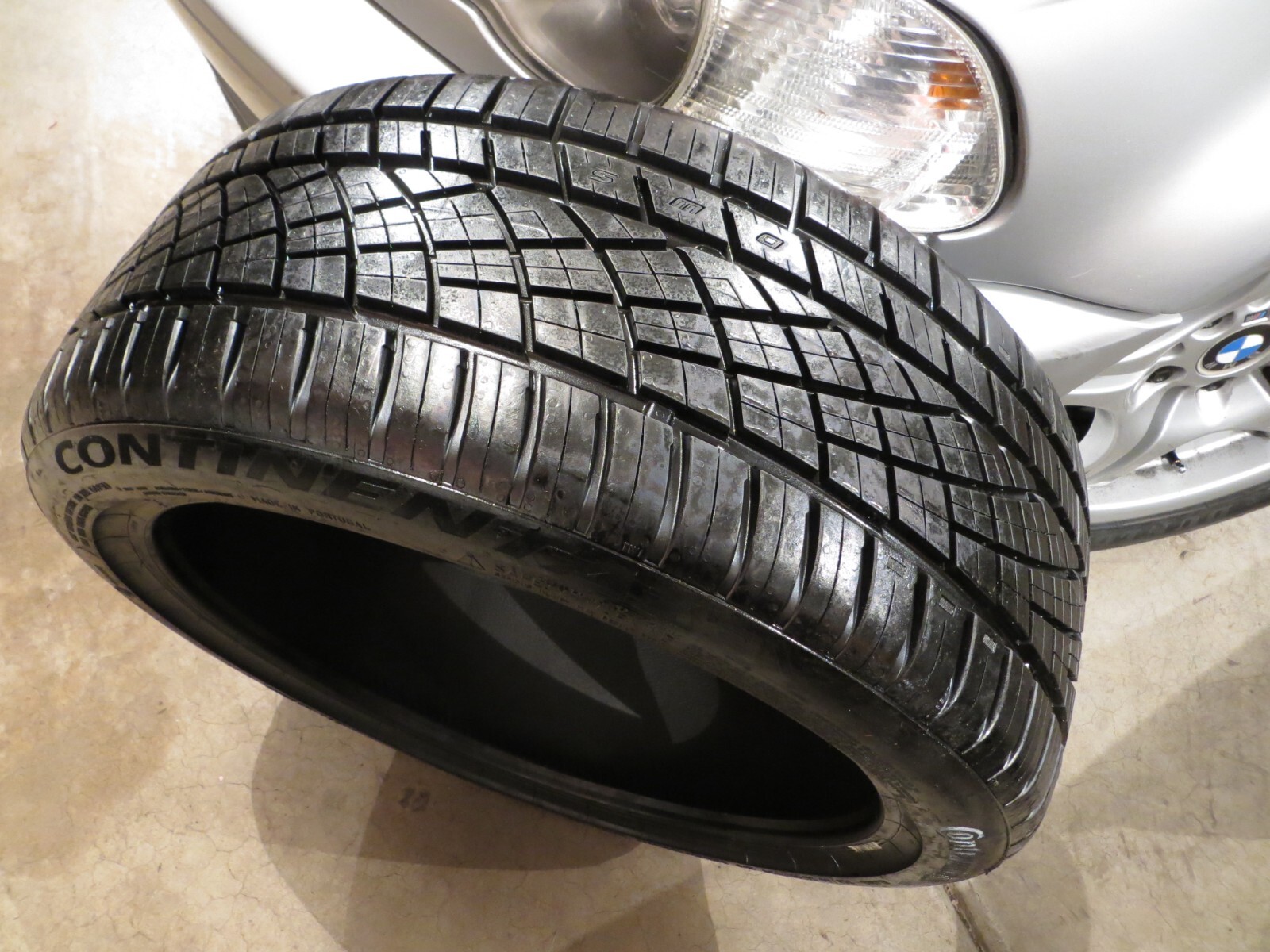 2021年製　コンチネンタル　DWS06プラス　225/40R19　バリ溝　4本 Amazon.com: Continental ExtremeContact DWS06 PLUS UHP All