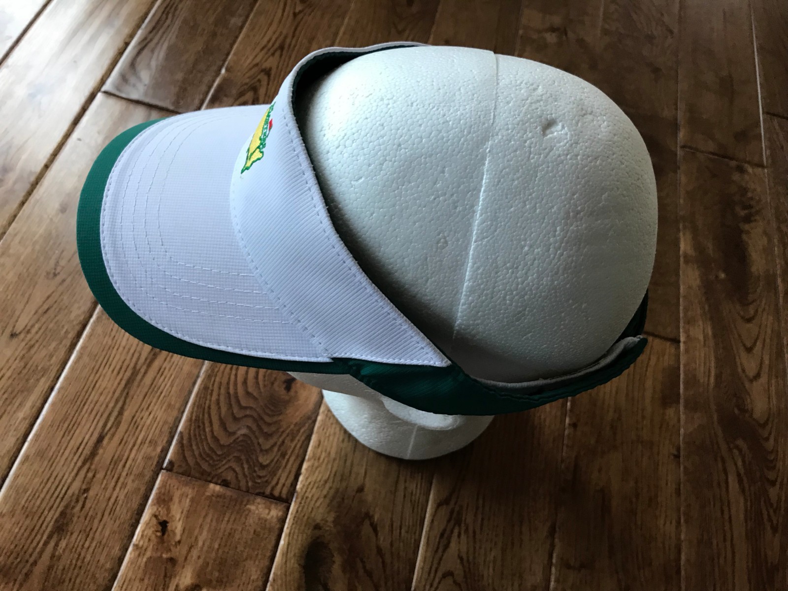 MASTERS WHITE W/ GREEN TRIM GOLF VISOR MASTERS AHEAD USA