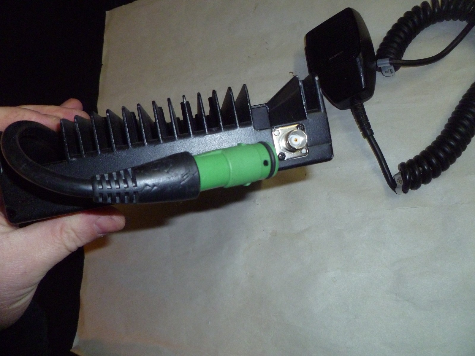 Ericsson M/A Com KRD 103 143/21 800 MHz Two Way Radio with Mic o128