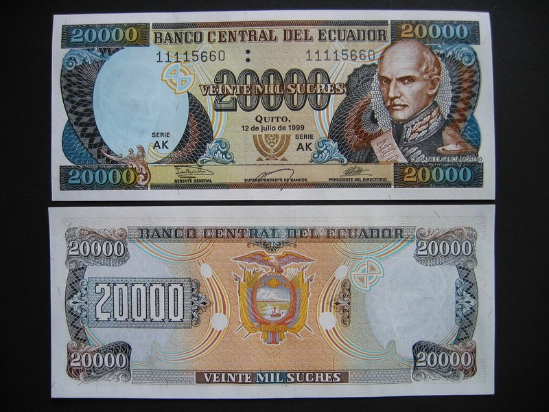 Ecuador  20000 Sucres 12.7.1999  Serie Ak  (P129f)  Unc