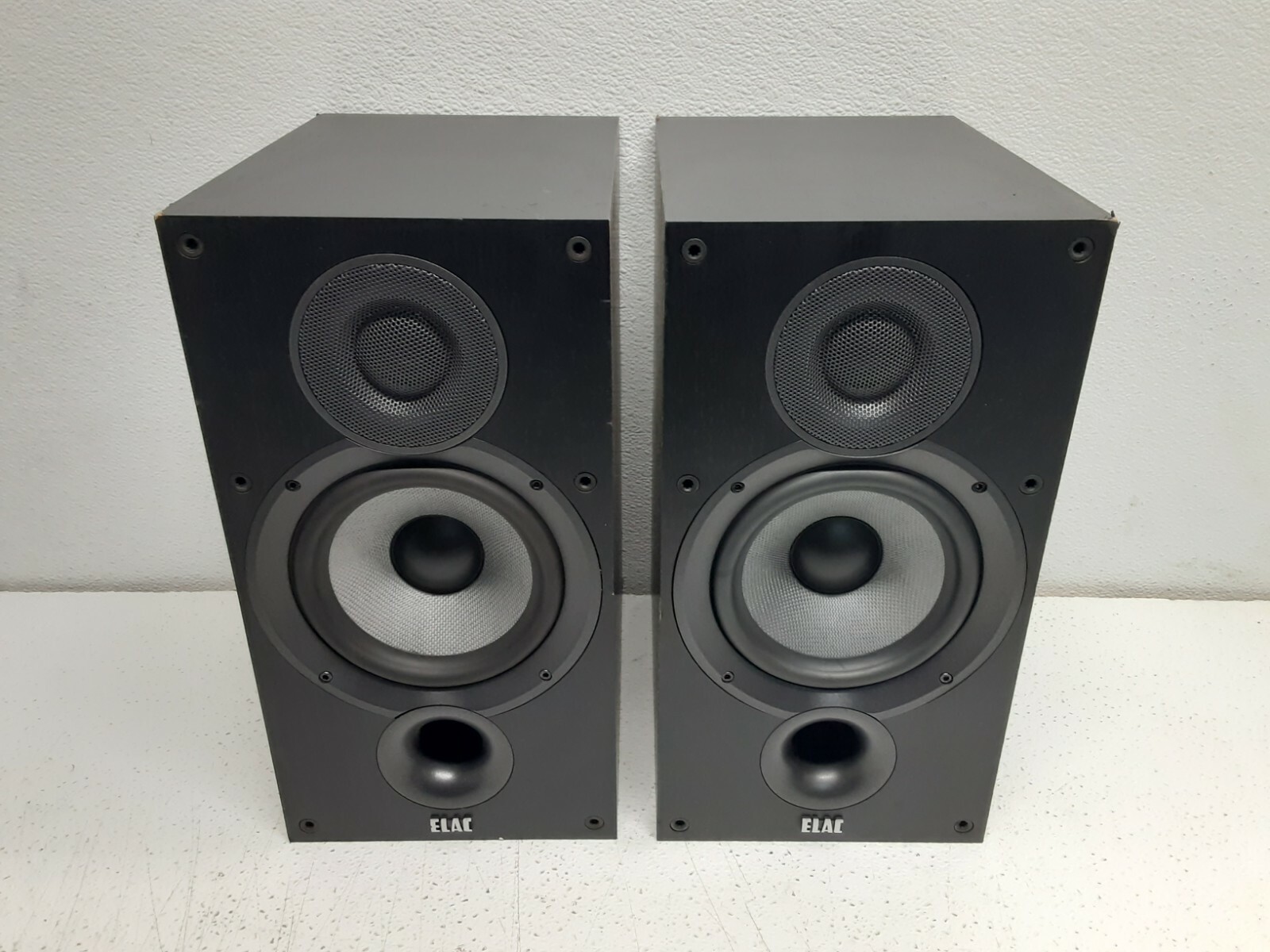 ELAC Debut 2.0 B6.2 Bookshelf Speakers, Black (Pair)のeBay公認海外通販｜セカイモン