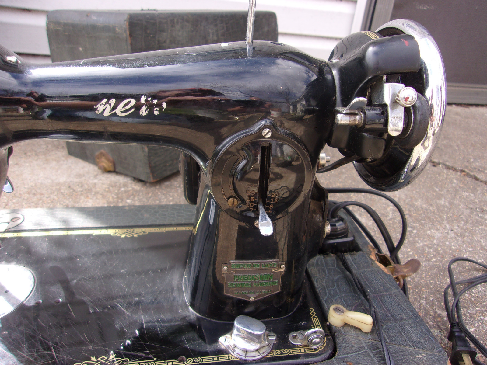 Vintage Super Deluxe Sewing Machine Old 1930s Weir Portable Works Fine Fancy!!.
