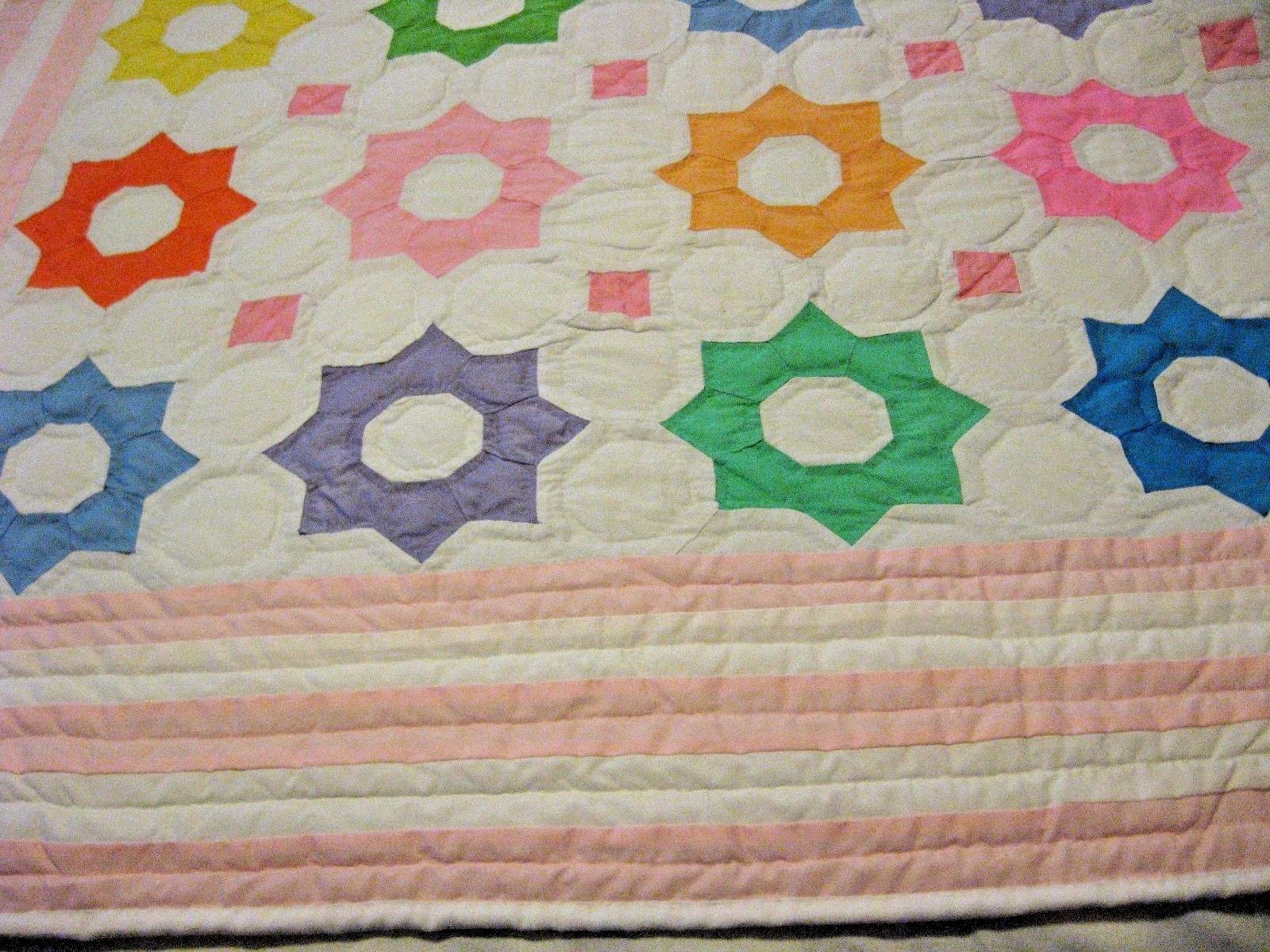 Beautiful Homemade Friendship Flower Garden Quilt all Hand Quilted 80