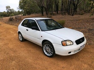 Suzuki baleno 1999