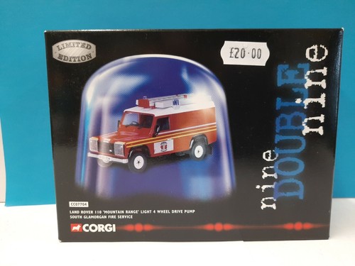 Corgi 999 CC07704 Land Rover 110 Mountain Range South